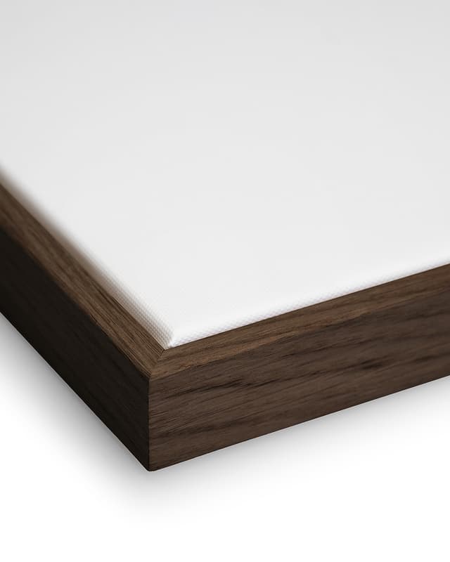 Mörk ekram thumbnail