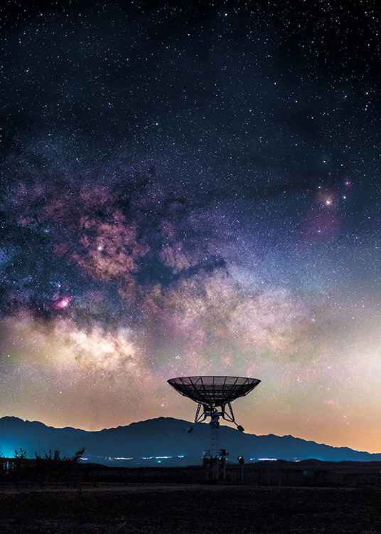 Radio Telescope Poster / Naturmotiv hos Desenio AB (11168)