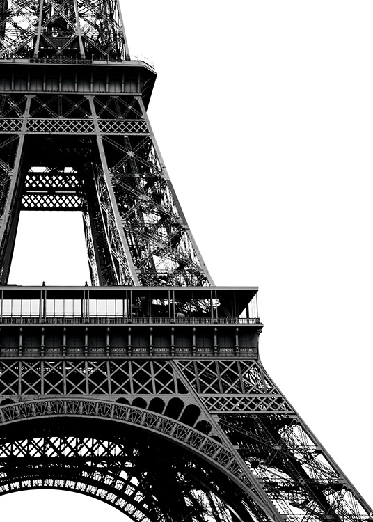  – Svartvitt fotografi med närbild av Eiffeltornet i Paris