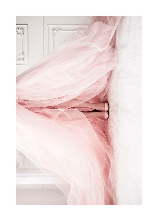Pink Dress Poster / Fotokonst hos Desenio AB (12265)
