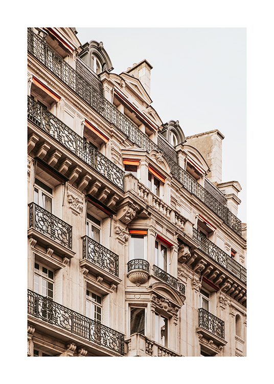 – Poster av en byggnad med balkonger