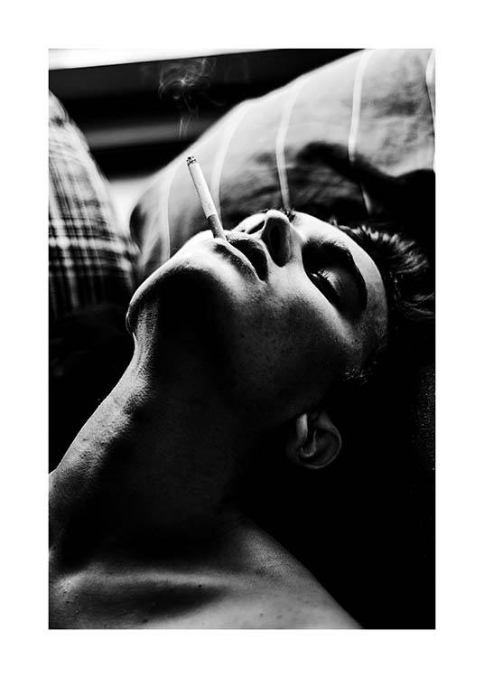 Smoking In Bed Poster / Svartvita hos Desenio AB (2959)