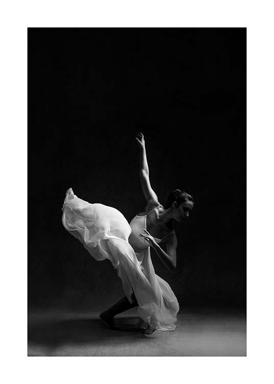 Ballerina Dancer No2 Poster / Svartvita hos Desenio AB (3806)