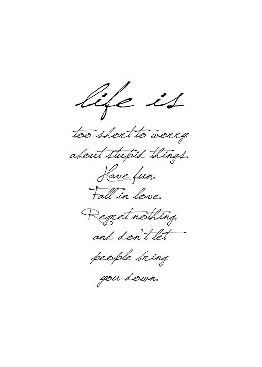  – Citattavla i svartvitt med text om vad livet handlar om